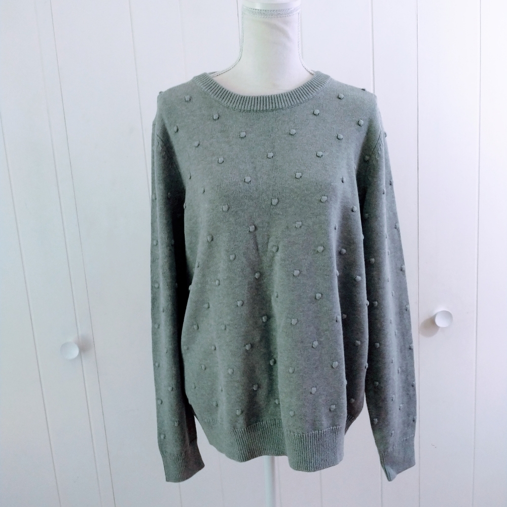 Lord and Taylor puff sweater grey